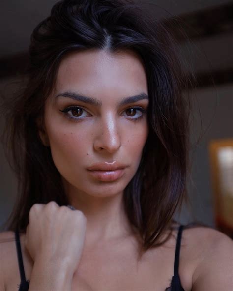 Emily Ratajkowski has shared a nude selfie video from bed, joining a bunch of fellow celebs on the naked Instagram trend, and it's a major weekend mood.